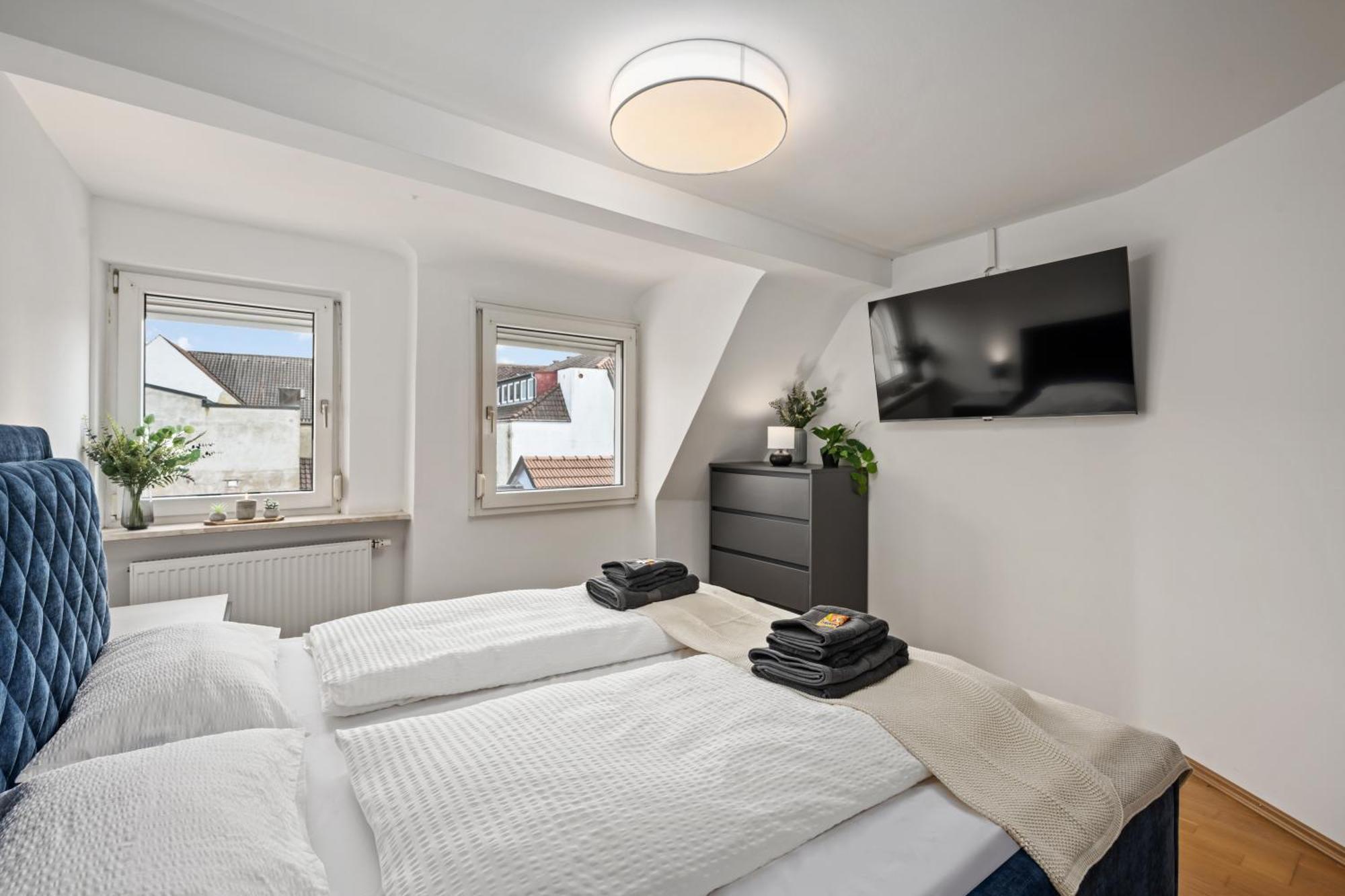 Modernes Appartementhaus Mit Self-Checkin Im Herzen Der Stadt บาดคิสซินเงิน ภายนอก รูปภาพ